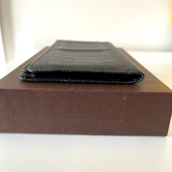 Authentic 💯 Louis Vuitton Long Black wallet - Picture 2 of 8